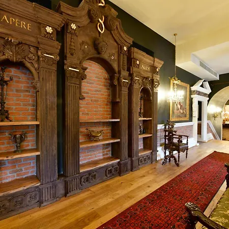 Hotel Sacred Mansion