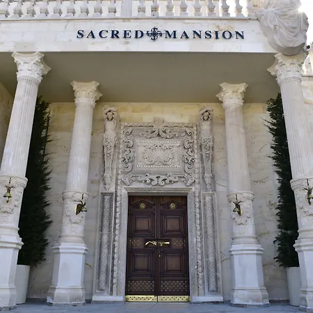 Hotel Sacred Mansion 4*